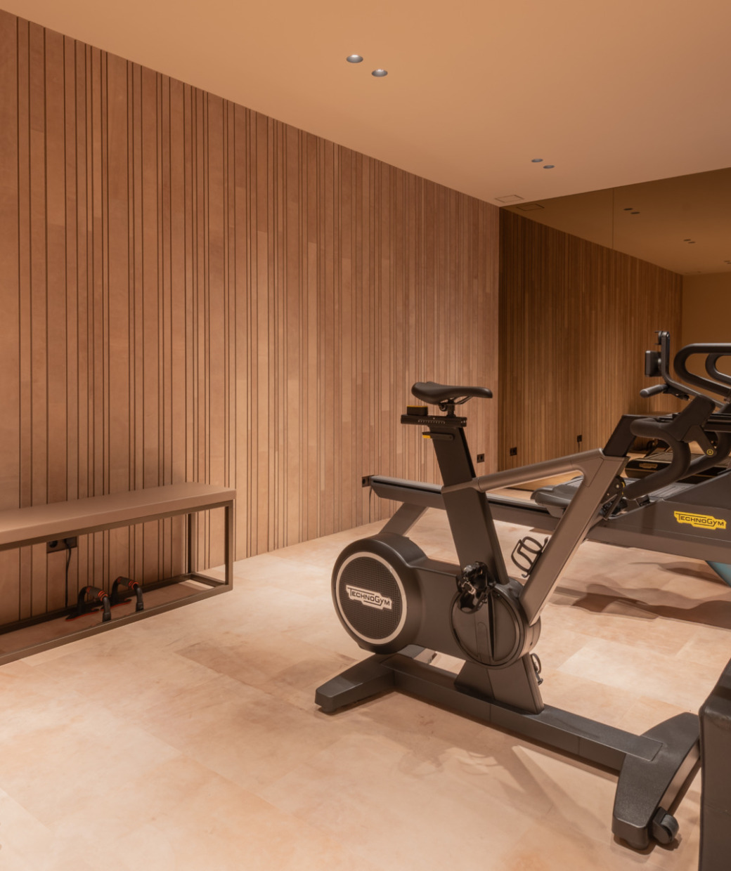 Elegante villa met rieten kap in Blaricum