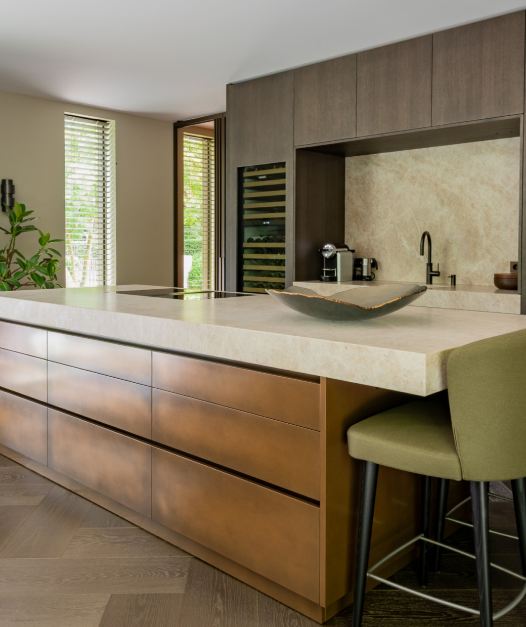 Elegante villa met rieten kap in Blaricum