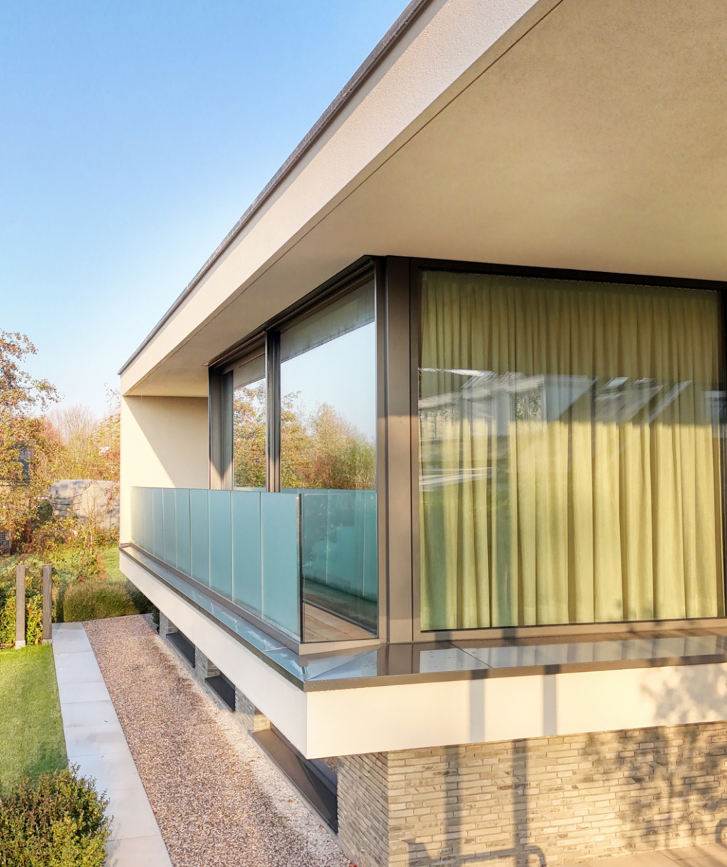 Moderne villa vol licht, luxe en leefruimte in Vleuten