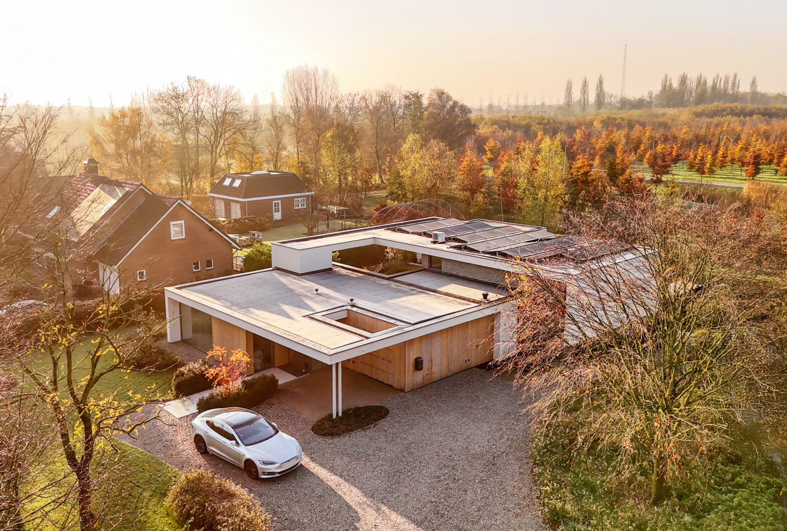 Moderne villa vol licht, luxe en leefruimte in Vleuten