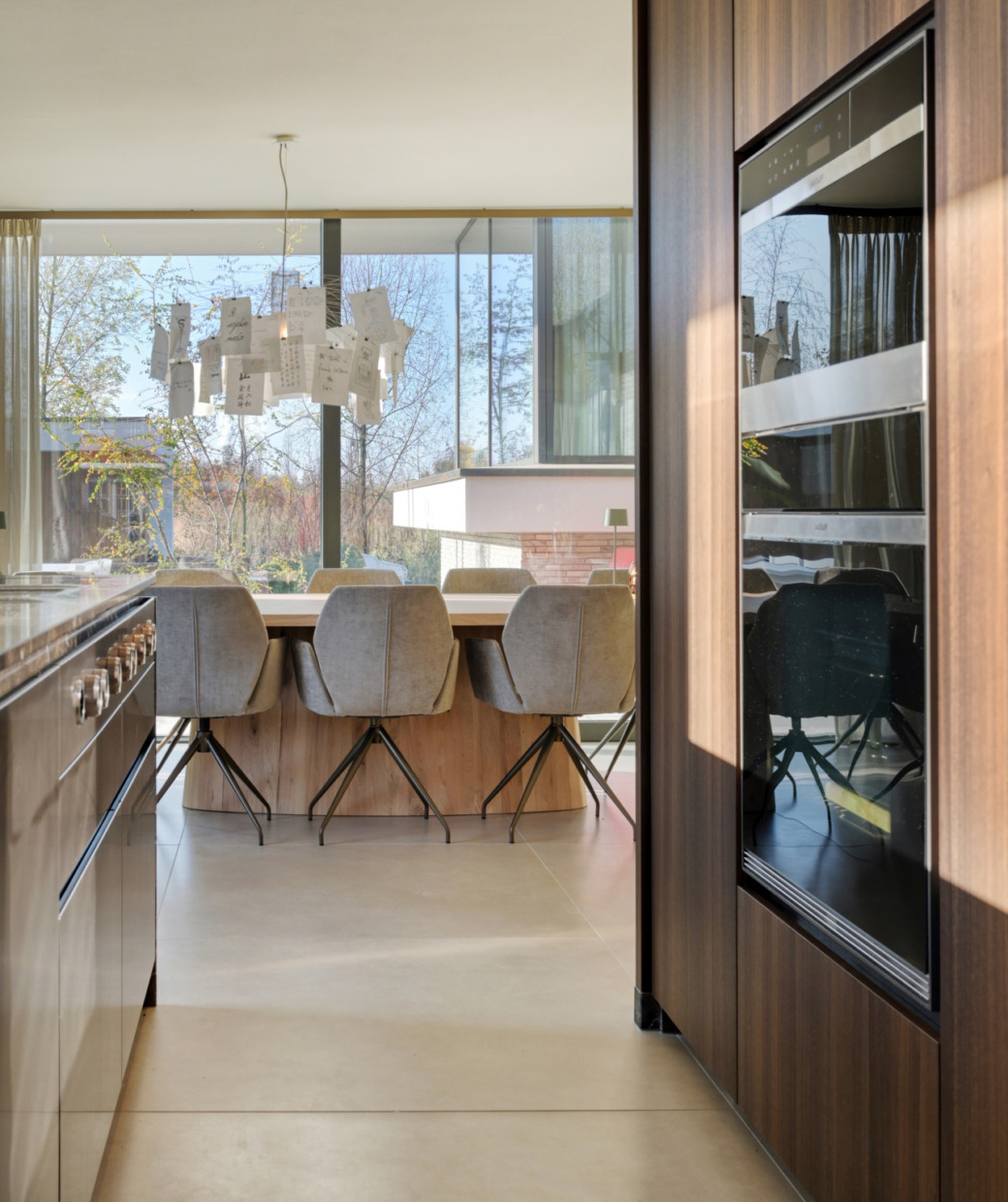 Moderne villa vol licht, luxe en leefruimte in Vleuten
